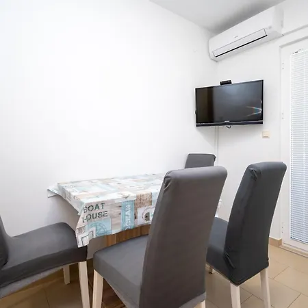 Апартаменты With Parking Space Vrsi, Zadar - 15944 Врси