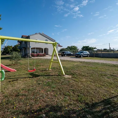 Apartment With Parking Space Vrsi, Zadar - 15944 *