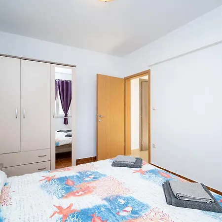 Апартаменты With Parking Space Vrsi, Zadar - 15944