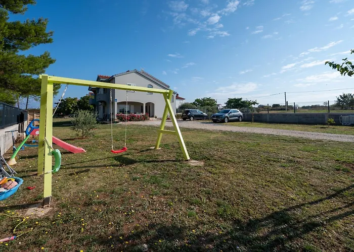 公寓 With Parking Space Vrsi, Zadar - 15944 *