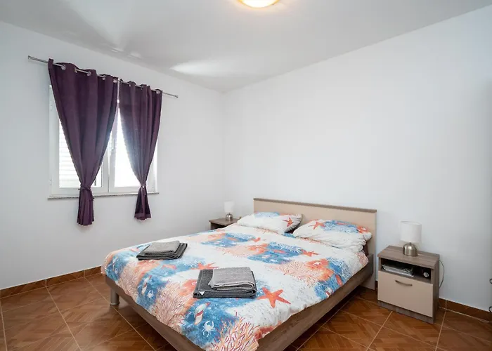 公寓 With Parking Space Vrsi, Zadar - 15944 沃希